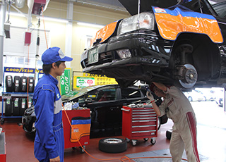 兵庫トヨタ自動車株式会社 自動車工学科　上村拓生