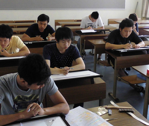 全国平均を上回る合格率で二級建築士の資格を在学中に取得可能